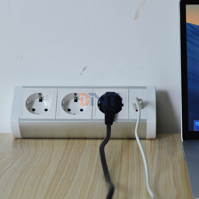 보엔테 클램프 데스크톱에 제거 가능한 데스크톱 마운트 다중 출력 UK 전원 소켓 USB / 테이블 클램프 마운트 전원 출력