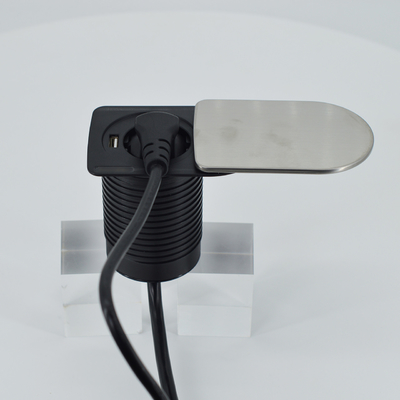 미니 소켓은 데스크톱 사무실 가구 아래로 숨겨져있다 테이블 1 EU 1 USB A 충전기
