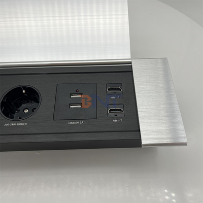 USB와 슬라이딩 커버가 있는 다기능 전원 소켓 - 사무실 책상과 작업소에 적합합니다