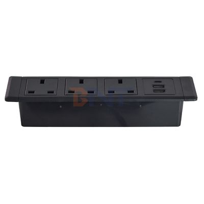 3UK Outlets 데스크톱 다기능 전원 소켓 3AC 전기 소켓과 2*USB A+1*USB C 충전 소켓