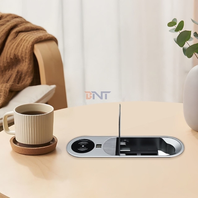 다기능 2AC 및 2USB A 충전 출력 무선 충전기와 함께 데스크톱 전원 소켓