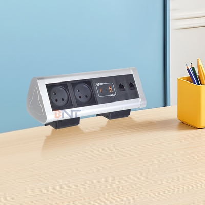 접착 클립 디자인 데스크톱 클램프 소켓 전원 스트립 2 IS AC 소켓 USB A + C PD 20W 빠른 충전
